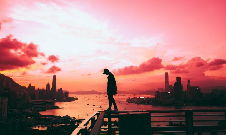 Einsam und allein – was tun gegen Einsamkeit?