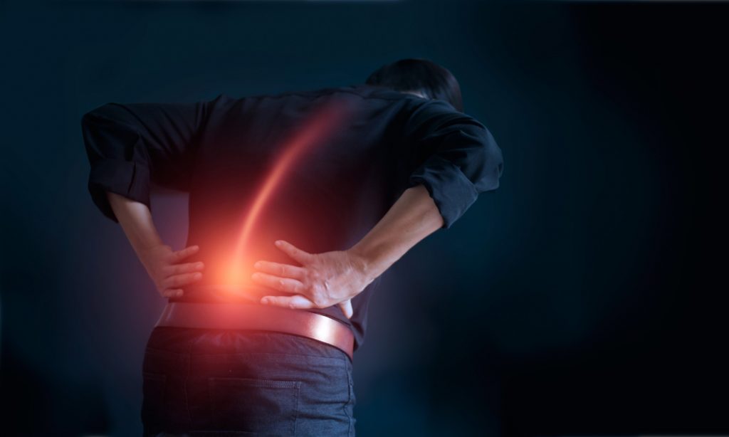 eneregtische Wirbelsäulenaufrichtung